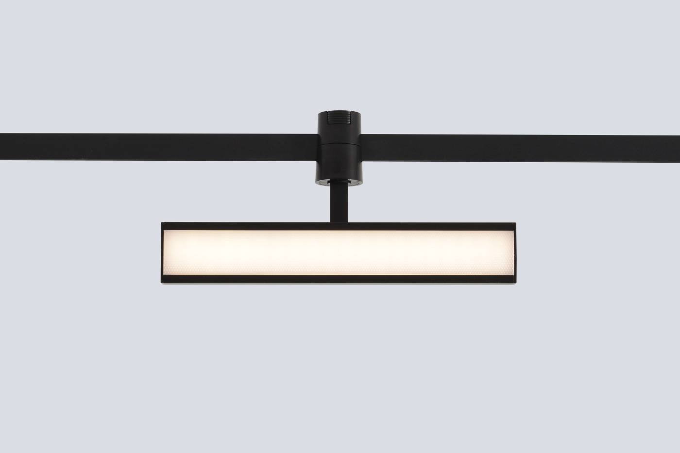 Трековый светильник Crystal Lux Trace 48v CLT 0.37 001 10W BL SMART