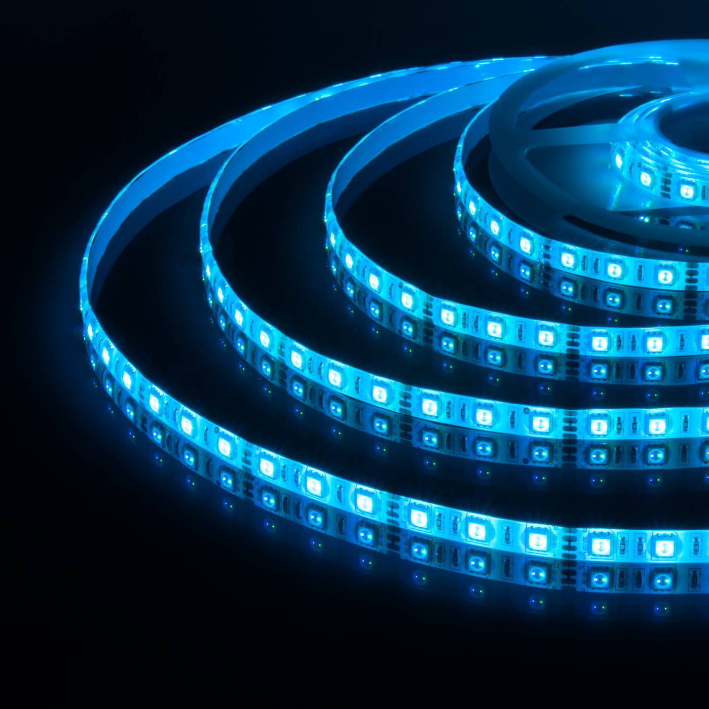 Лента светодиодная 60Led 14,4W IP65 мульти (5050 12V 60Led 14,4W IP65 RGB) LED лента Elektrostandard Лента 12V Лента светодиодная 60Led 14,4W IP65 мульти (5050 12V 60Led 14,4W IP65 RGB) a034876