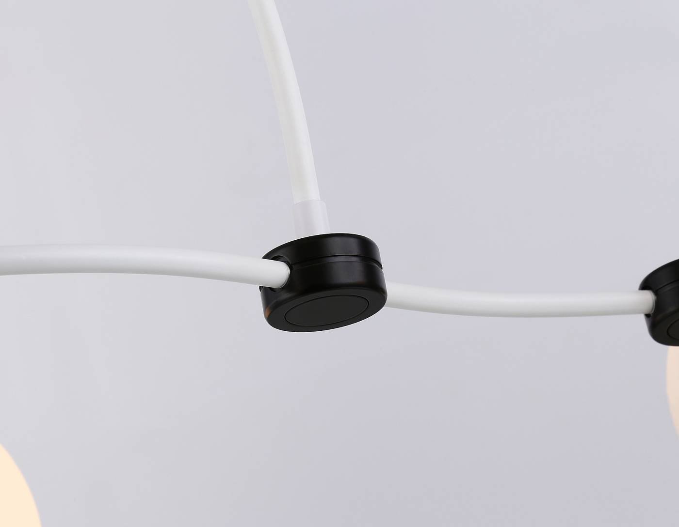 TR2546 Потолочная люстра Ambrella Modern TR2546