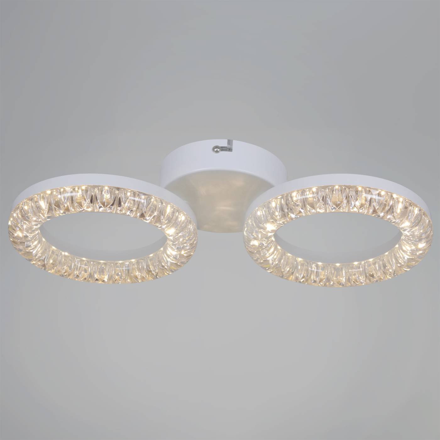 Потолочная люстра Reluce 09847-0.3-02A WH