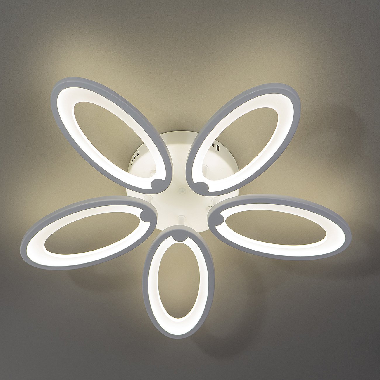 Потолочная люстра Escada Ecla 10219/5LED 77W