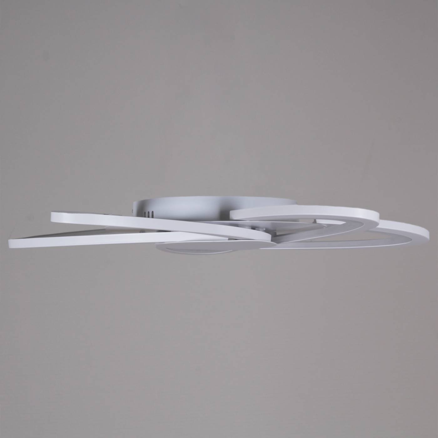 Потолочная люстра Reluce 06529-0.3-05 WH