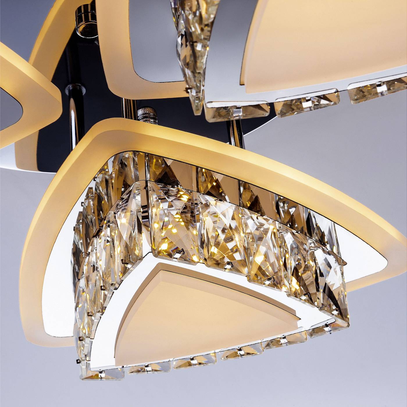 L5901-3 Потолочная люстра L LED4U L5901-3