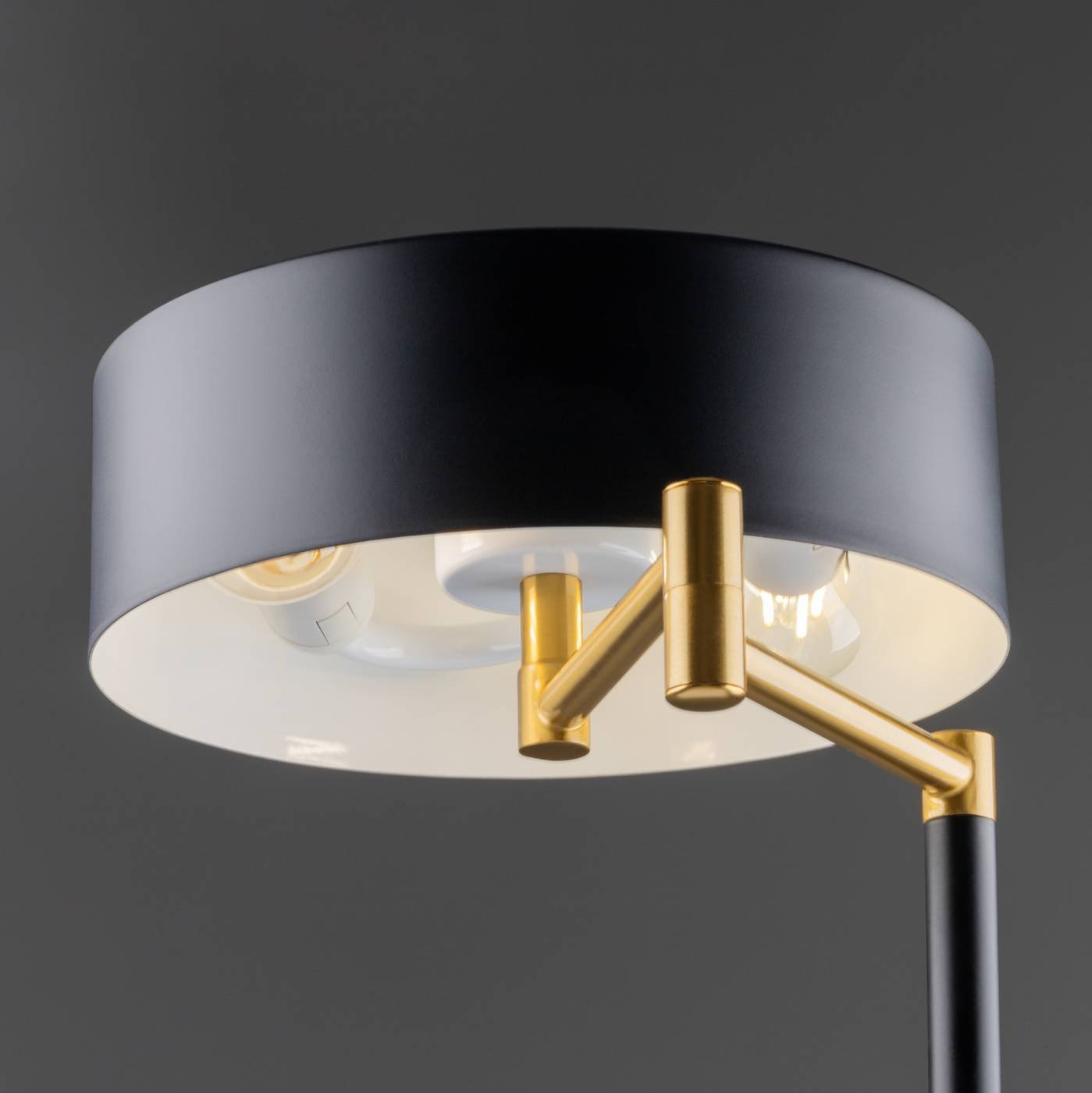 FR4008TL-02BBS Настольная лампа Freya Izza FR4008TL-02BBS