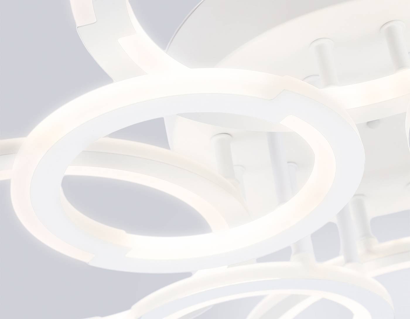 Потолочная люстра Ambrella Original FA8945