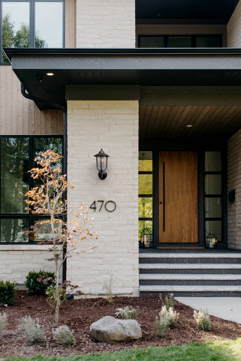 Уличный настенный светильник Covali WL-31080