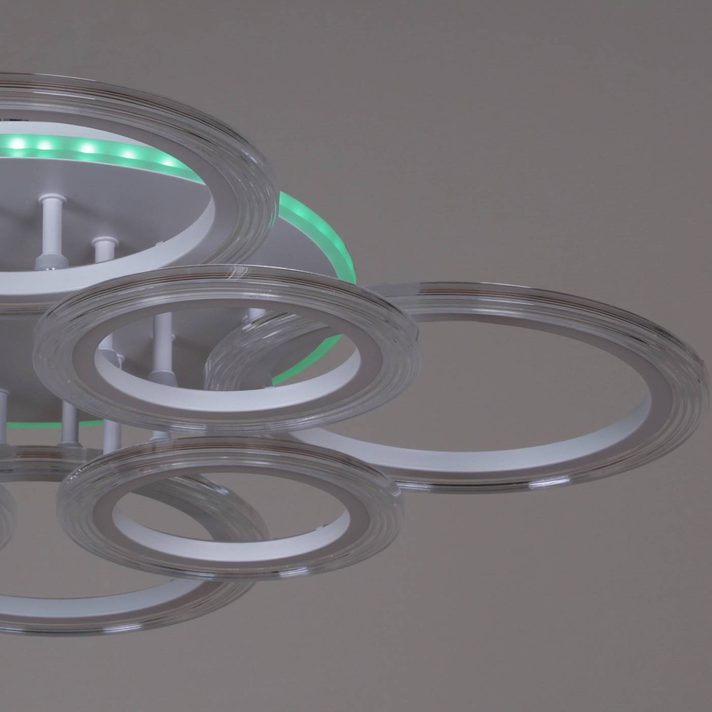 Потолочная люстра Reluce 09812-3.3-4+4A WH (RGB)