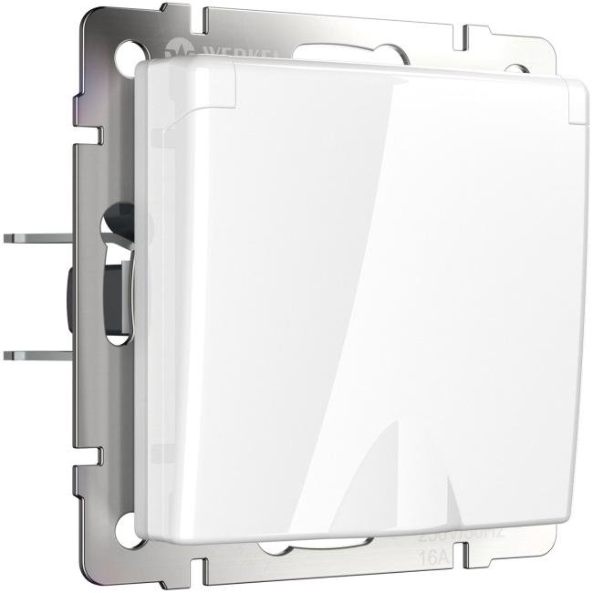 W1171201/ Розетка влагозащ. с зазем. с защит. крышкой и шторками (белый) Розетка Werkel W1171201/ Розетка влагозащ. с зазем. с защит. крышкой и шторками (белый)