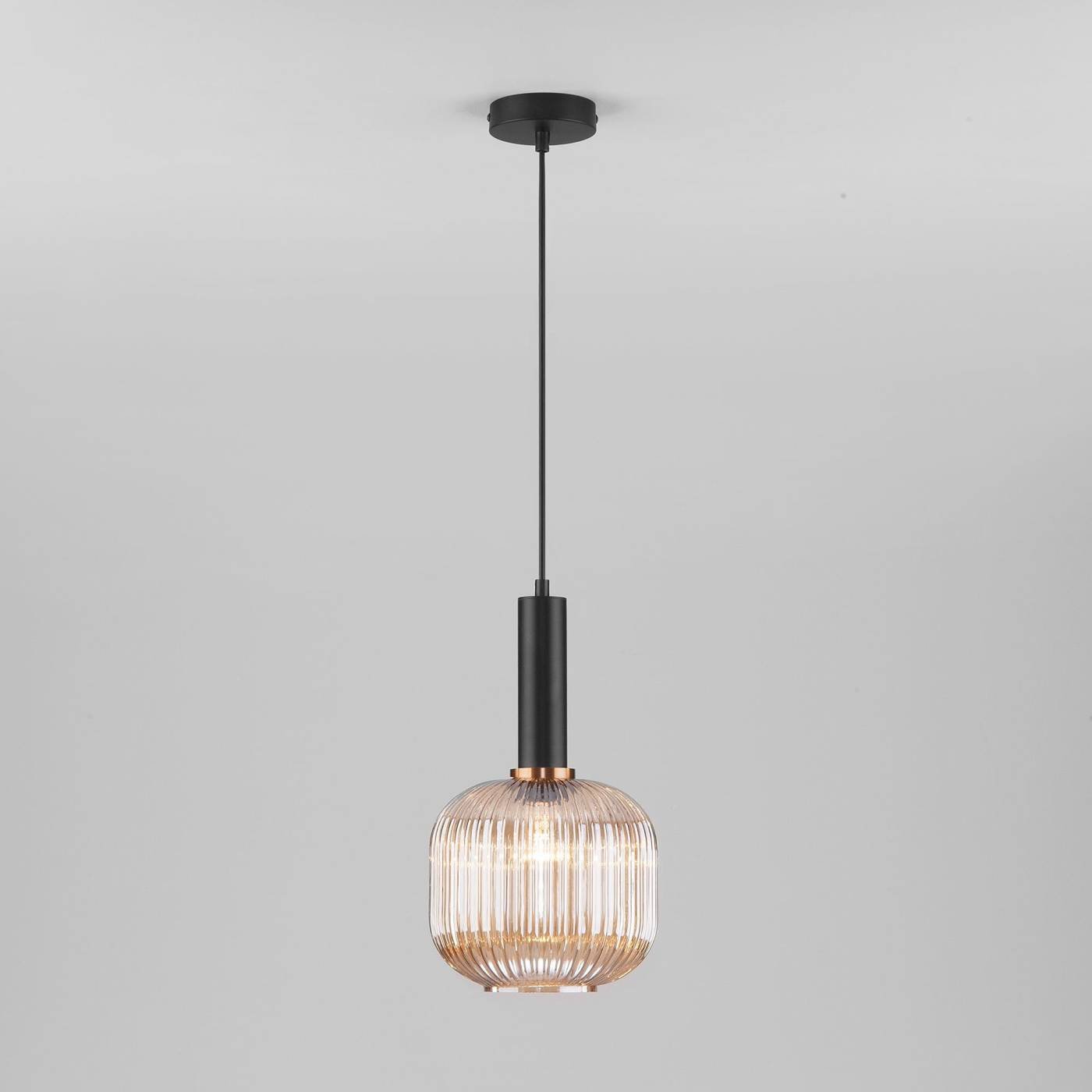 50182/1 янтарь Светильник подвесной Eurosvet Bravo 50182/1 янтарь