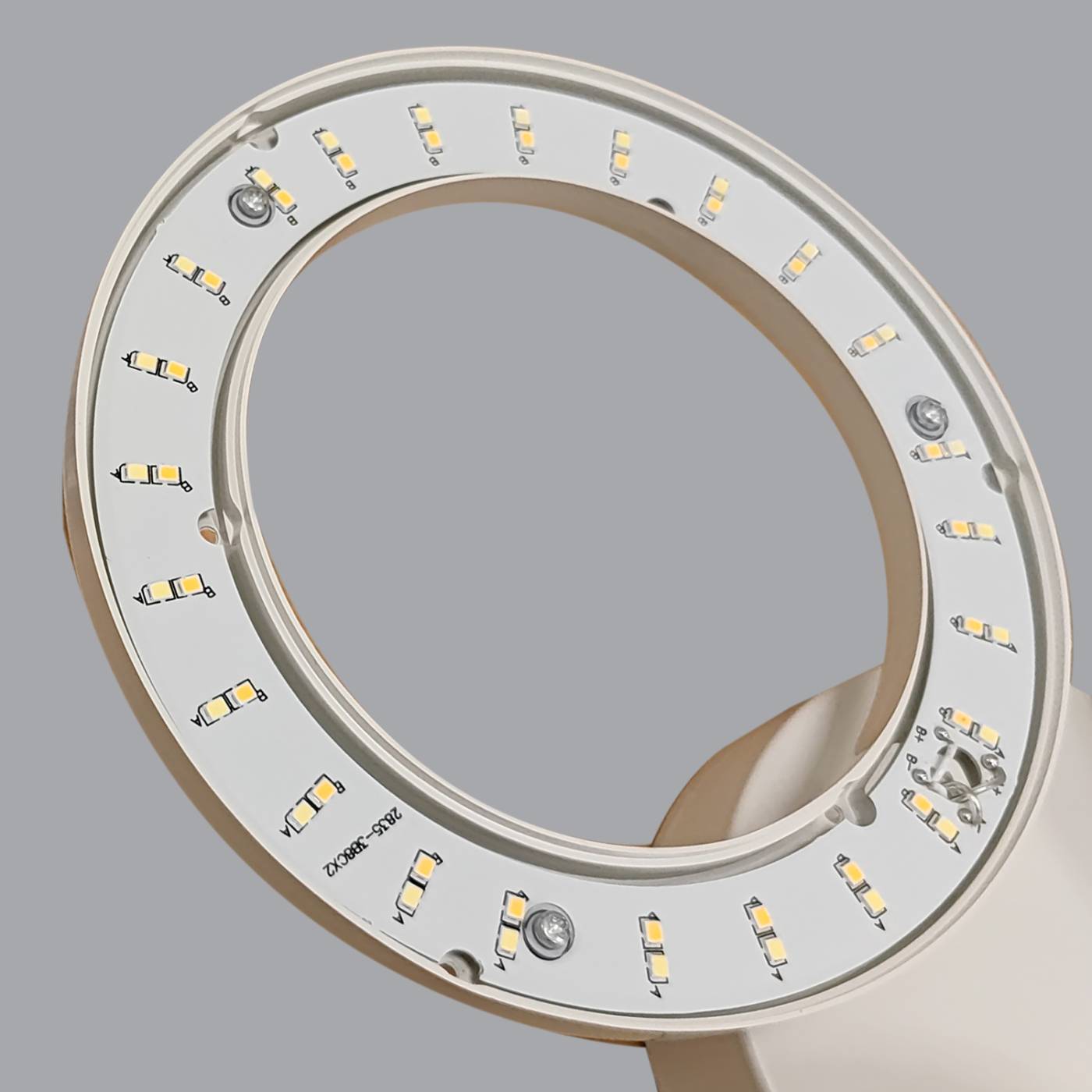 Потолочная люстра Reluce 09847-0.3-05A WH