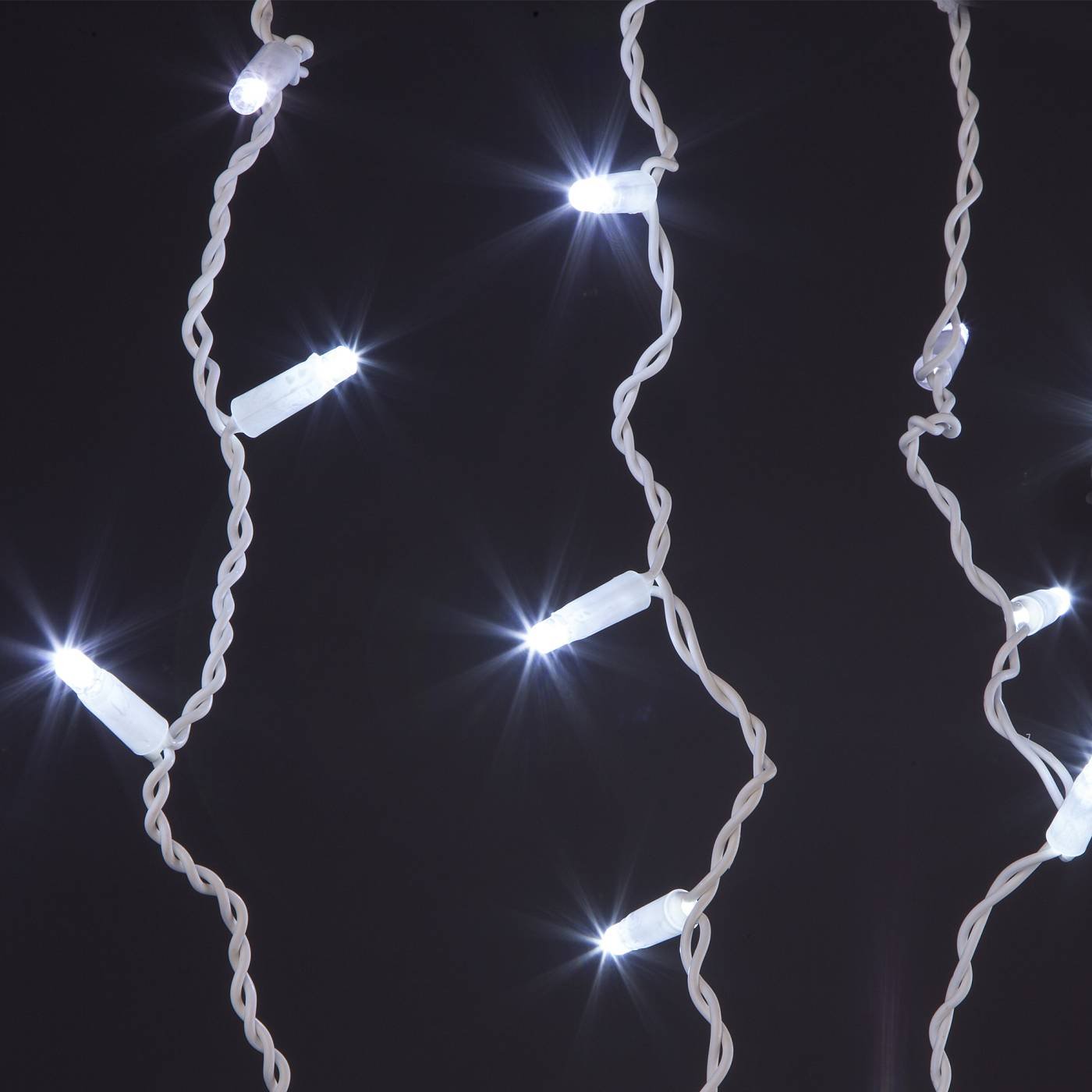 100-101 белый 3*0,6м IP65 Гирлянда-дождь Eurosvet 100-101 100-101 белый 3*0,6м IP65