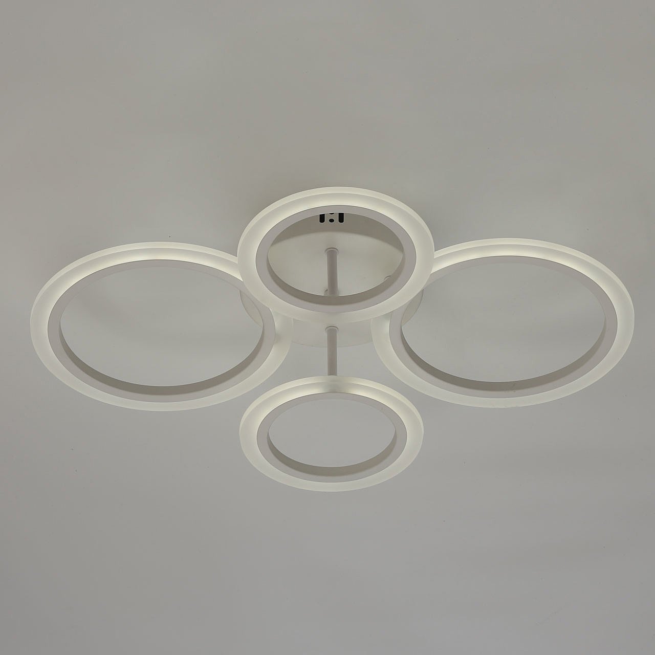 424013404 Потолочная люстра De Markt Мадлен 424013404