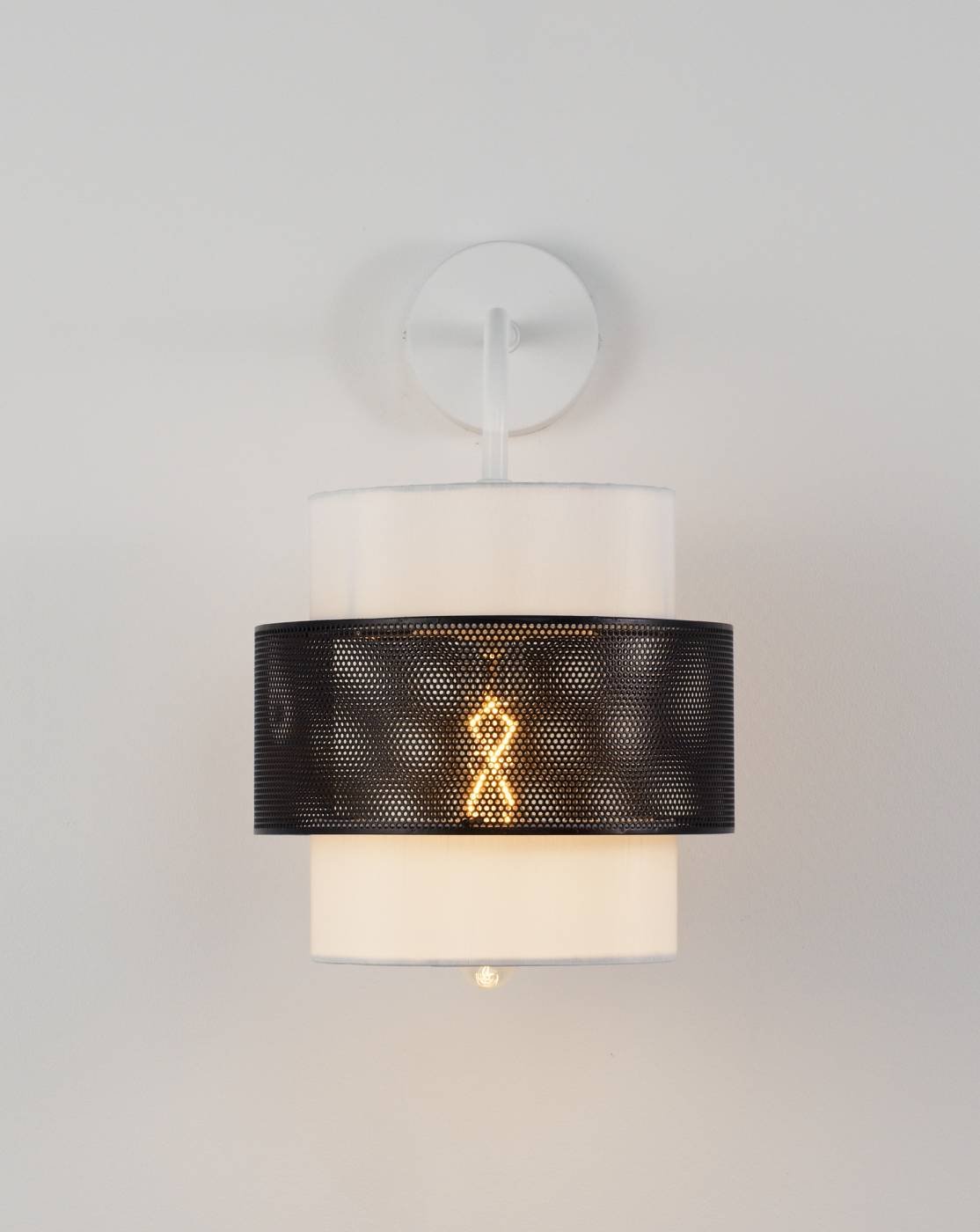 Настенное бра Moderli Gela V10484-1W