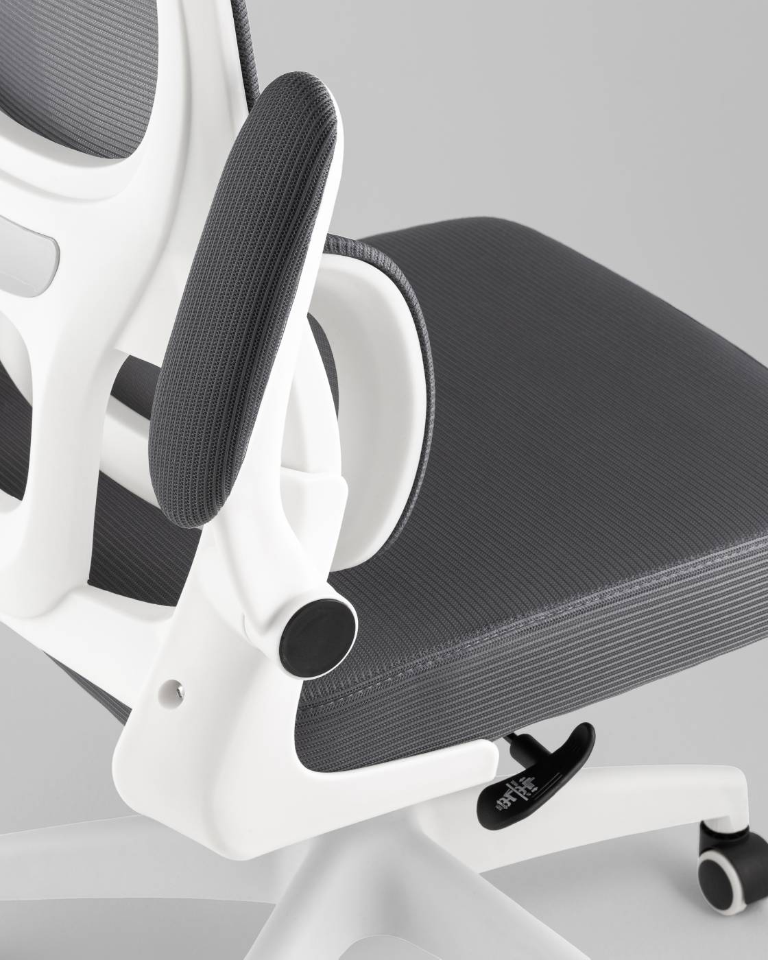 OUE-2529W grey Офисное кресло Stool Group OUE-2529W grey