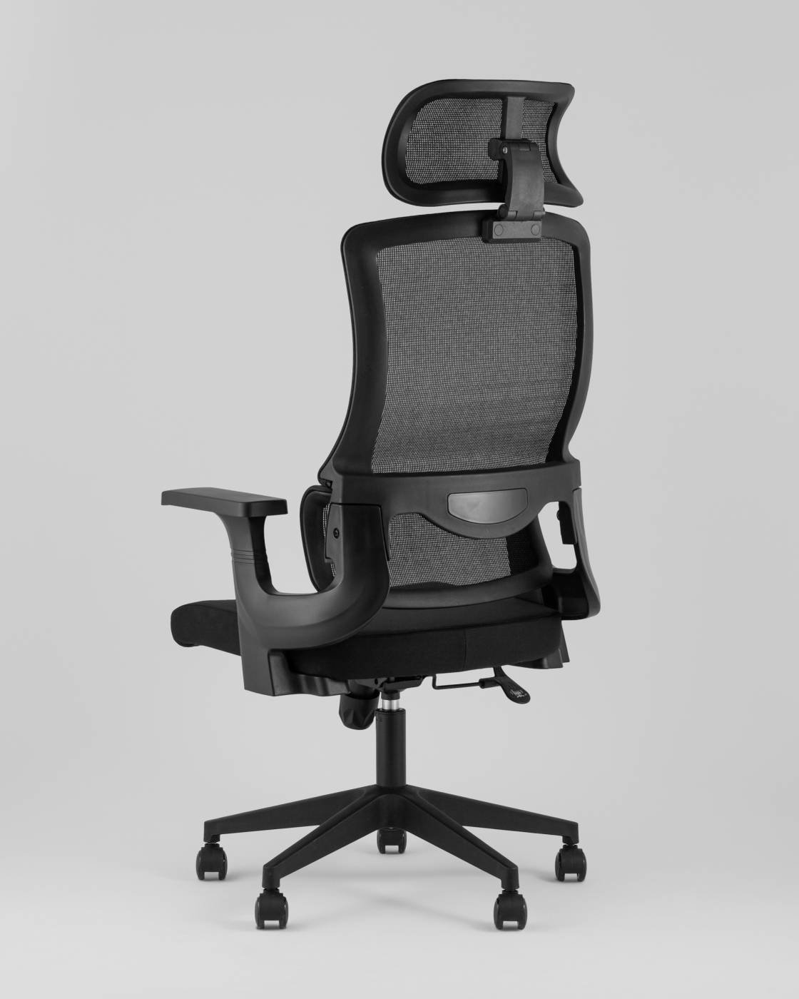 Кресло офисное Stool Group Vantage WH-978A black