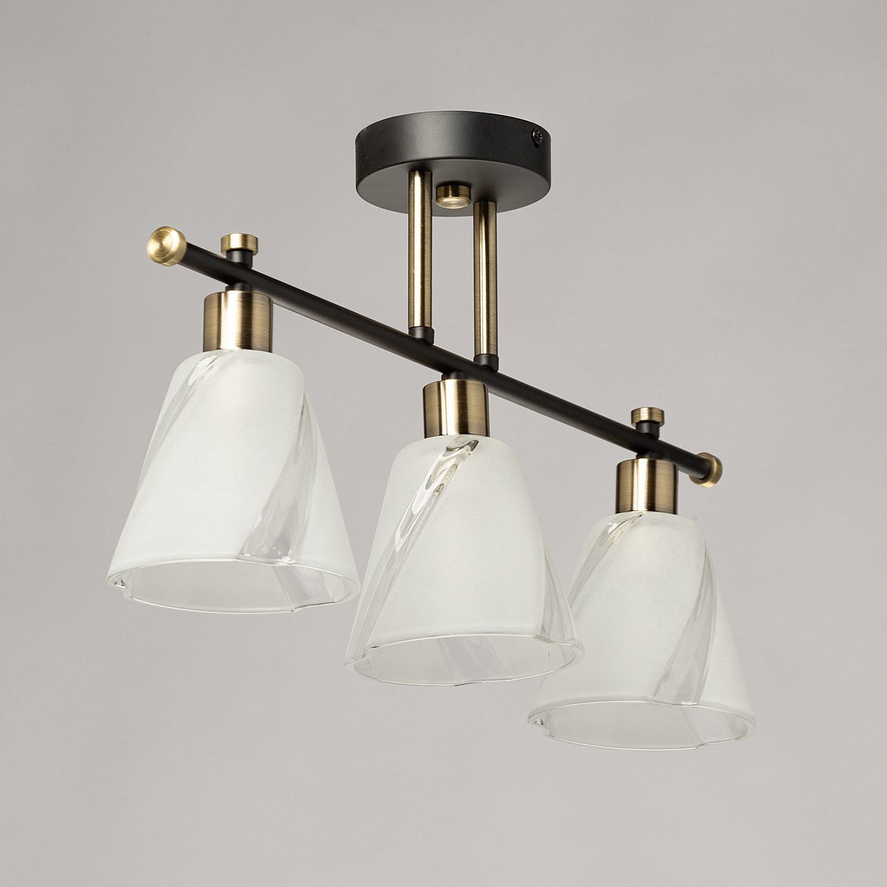 Потолочная люстра De Markt Тетро 118010403