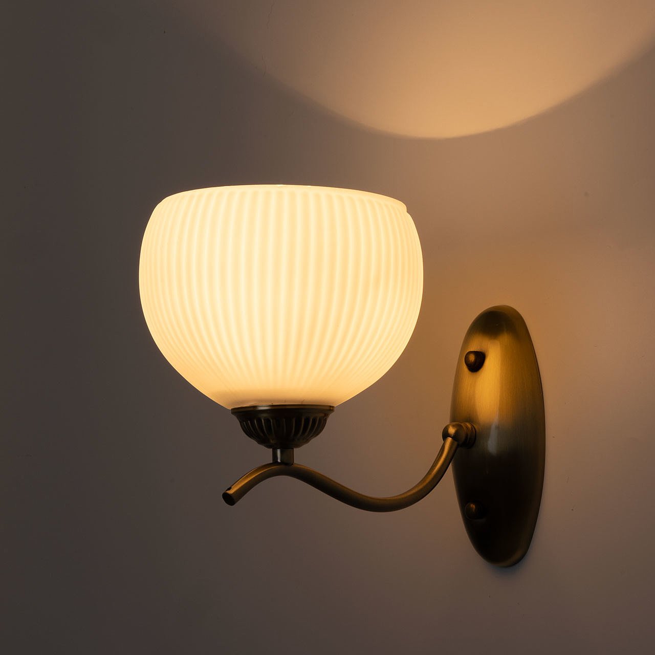 347029901 Настенное бра MW Light Фелиция 347029901