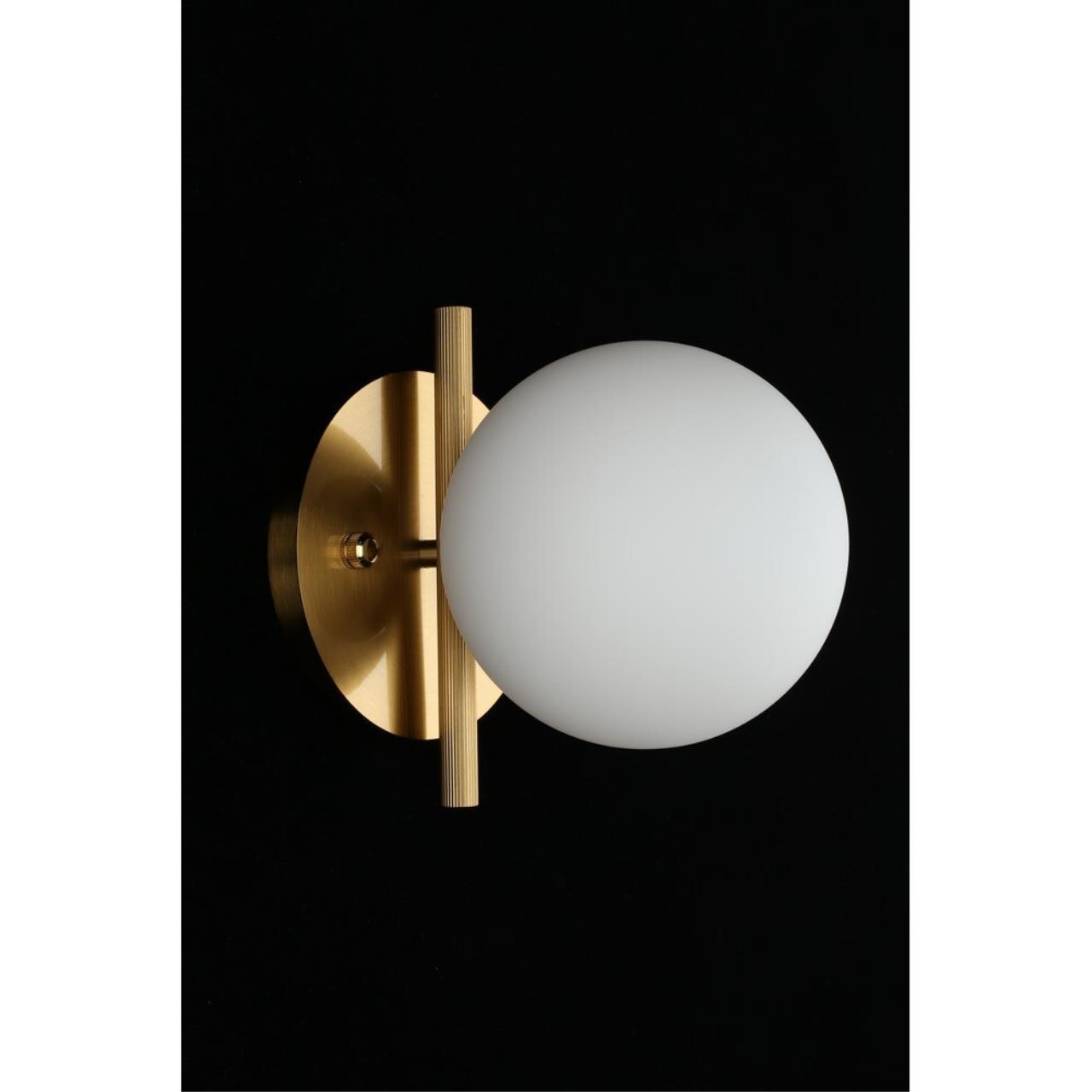 Настенное бра Aployt Penelopa APL.643.01.01