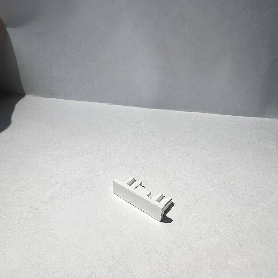 Заглушка торцевая для ультратонкого магнитного шинопровода iLEDEX TECHNICAL VISION48/25 END CAP 4825-WH