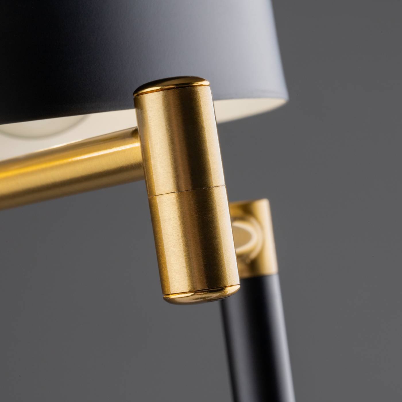 FR4008TL-02BBS Настольная лампа Freya Izza FR4008TL-02BBS