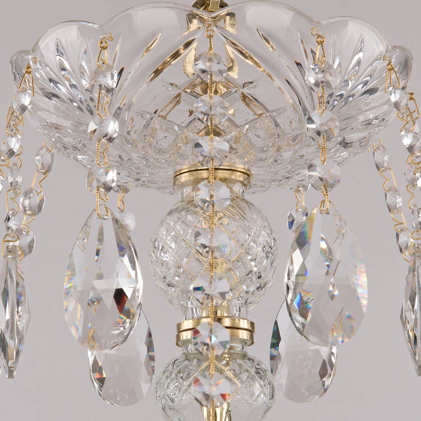 Подвесная люстра Bohemia 101 101/12+6/360 G