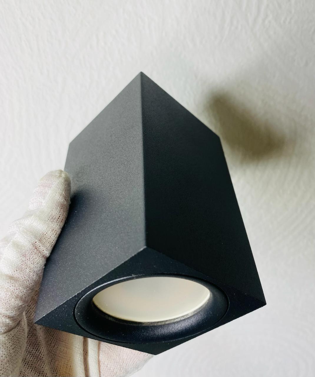 Накладной светильник Elvan NLS-239SQ-GU10-WW-BK