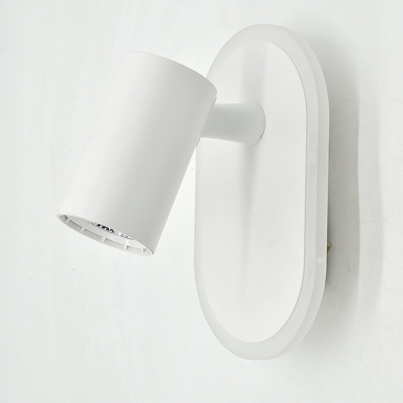 10222/2LED White Настенный светильник Escada Omega 10222/2LED White