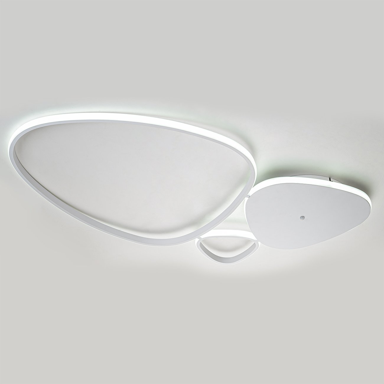 Потолочная люстра Escada 10289/3LED