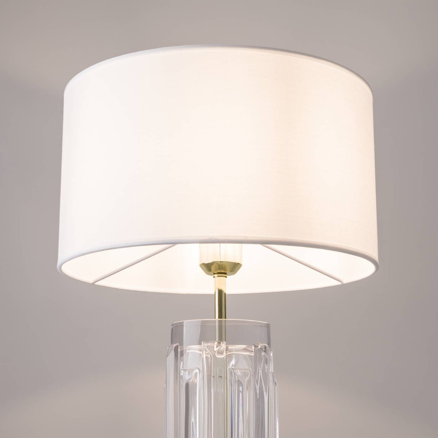 Настольная лампа Maytoni Muse MOD304TL-01G