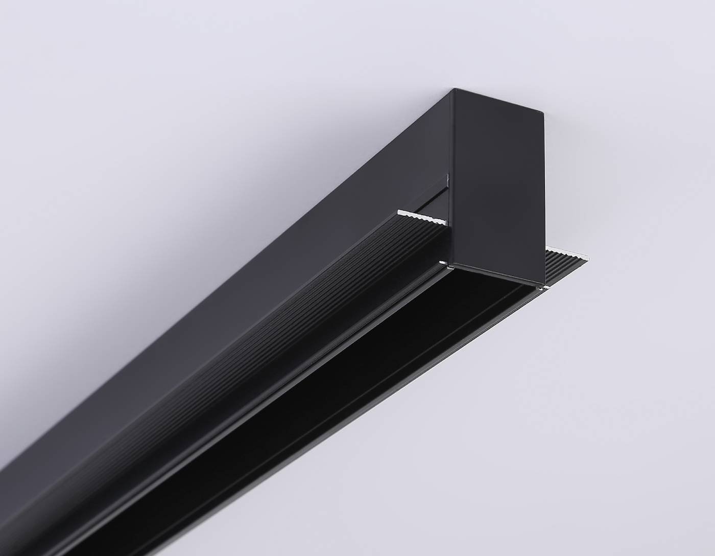 Шинопровод встраиваемый под ГКЛ 12,6мм Ambrella Magnetic 220V GL1012