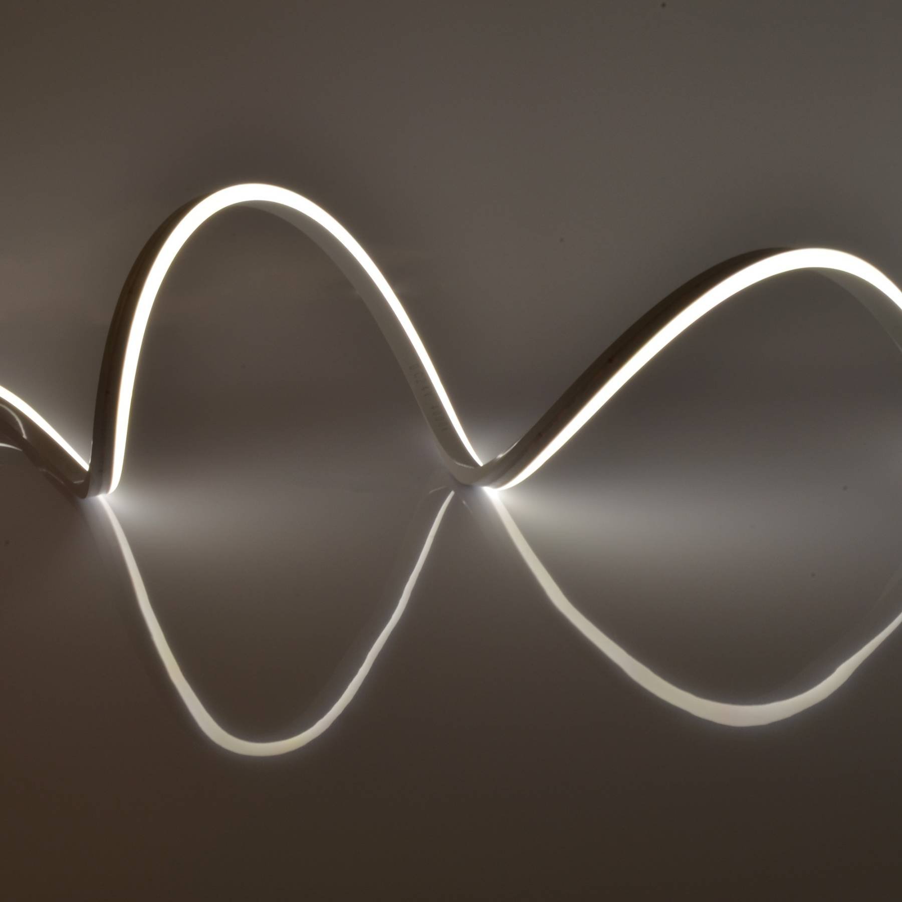 ULS-N11-2835-120LED/m-8mm-IP67-DC24V-10W/m-15M-4000K катушка в герметичной упаковке Светодиодный шнур Uniel ULS-N11-2835-120LED/m-8mm-IP67-DC24V-10W/m-15M-4000K катушка в герметичной упаковке