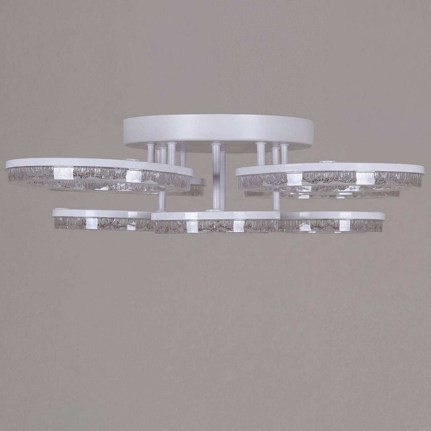 Потолочная люстра Reluce 29290-0.3-4+4 WH