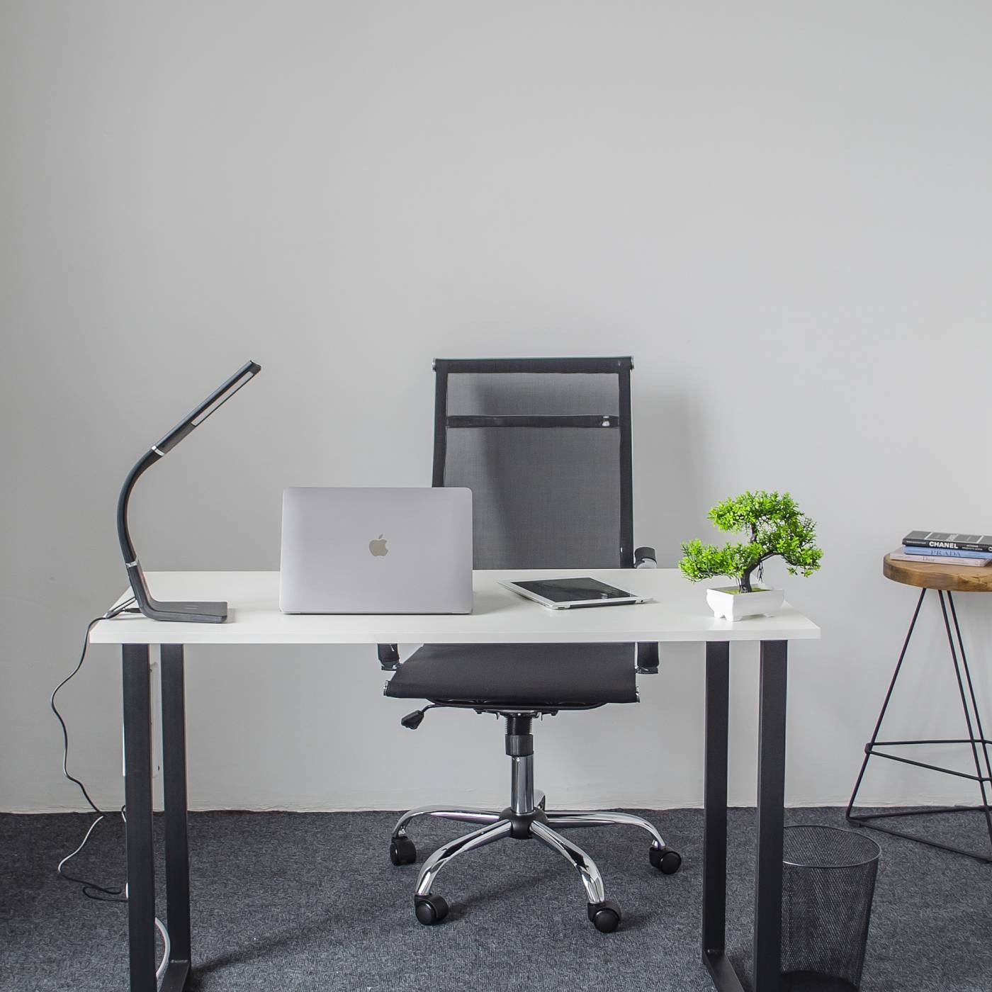 Настольная лампа Uniel TLD-565 Black/LED/360Lm/3000-6000K/Dimmer/WR