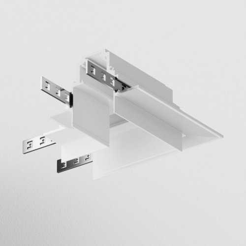 Угловой коннектор для встраиваемого магнитного шинопровода Maytoni Accessories for tracks TRA004CL-22W