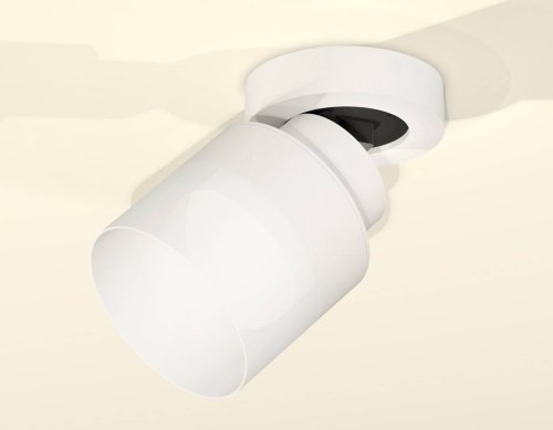 XM8101021 Накладной светильник Ambrella Techno XM8101021