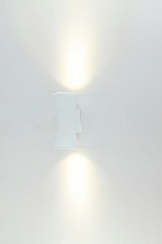 Уличный настенный светильник IMEX Wels IL.0014.0009 WH