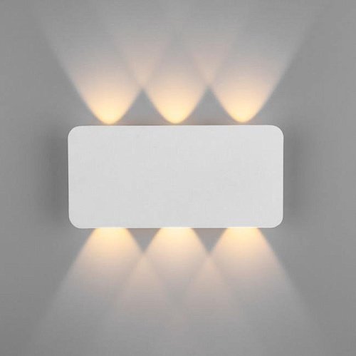 Настенный светильник Eurosvet Angle 40138/1 LED белый 6W