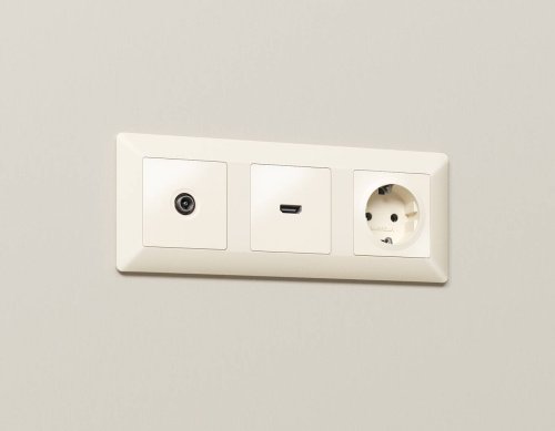 Розетка Ambrella Volt ALFA MA333010