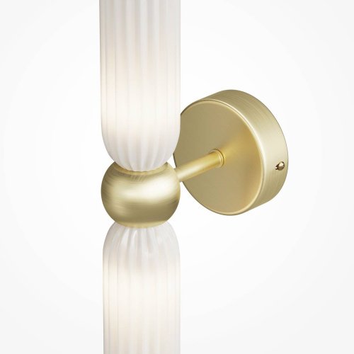 MOD302WL-02W1 Настенное бра Maytoni Antic MOD302WL-02W1