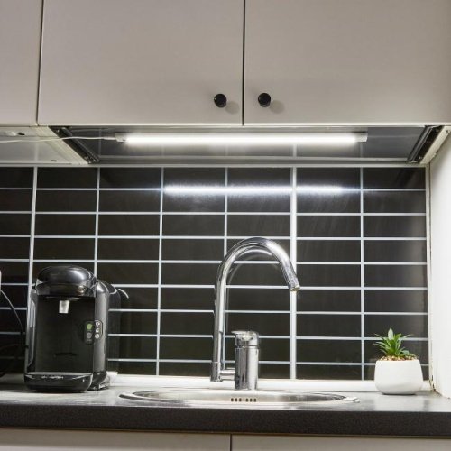 ULI-F47-8W/4500K/DIM SENSOR IP20 SILVER Мебельный светильник Uniel ULI-F47-8W/4500K/DIM SENSOR IP20 SILVER