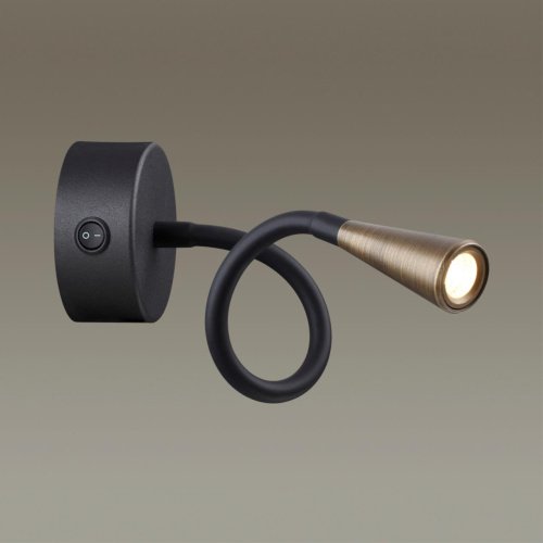 Настенный светильник Odeon Light Odds 4289/3WL