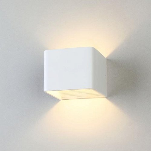 Настенное бра Elektrostandart Corudo LED Corudo LED белый (MRL LED 1060)