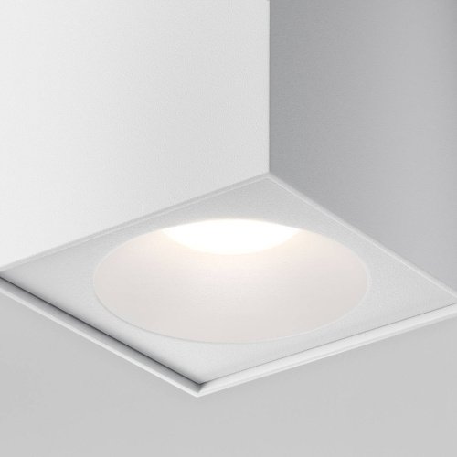 Накладной светильник Maytoni Sirius C030CL-01W