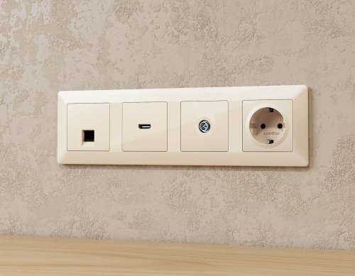 Розетка Ambrella Volt ALFA MA313005