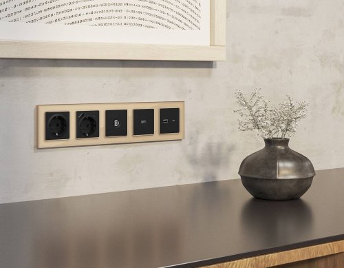 Розетка Ambrella Volt ALFA MA813005