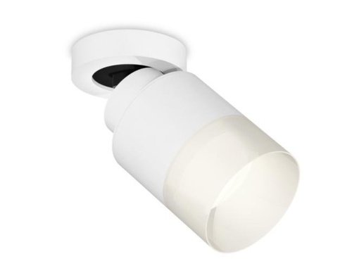 XM8110002 Накладной светильник Ambrella Techno XM8110002