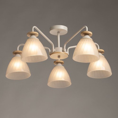 Потолочная люстра De Markt Дэла 116010205